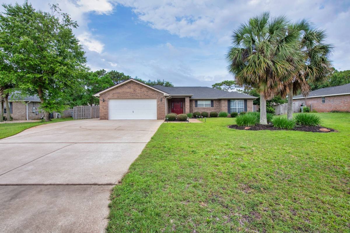 House for rent at 2081 Seagrape Dr, Navarre, FL 32566