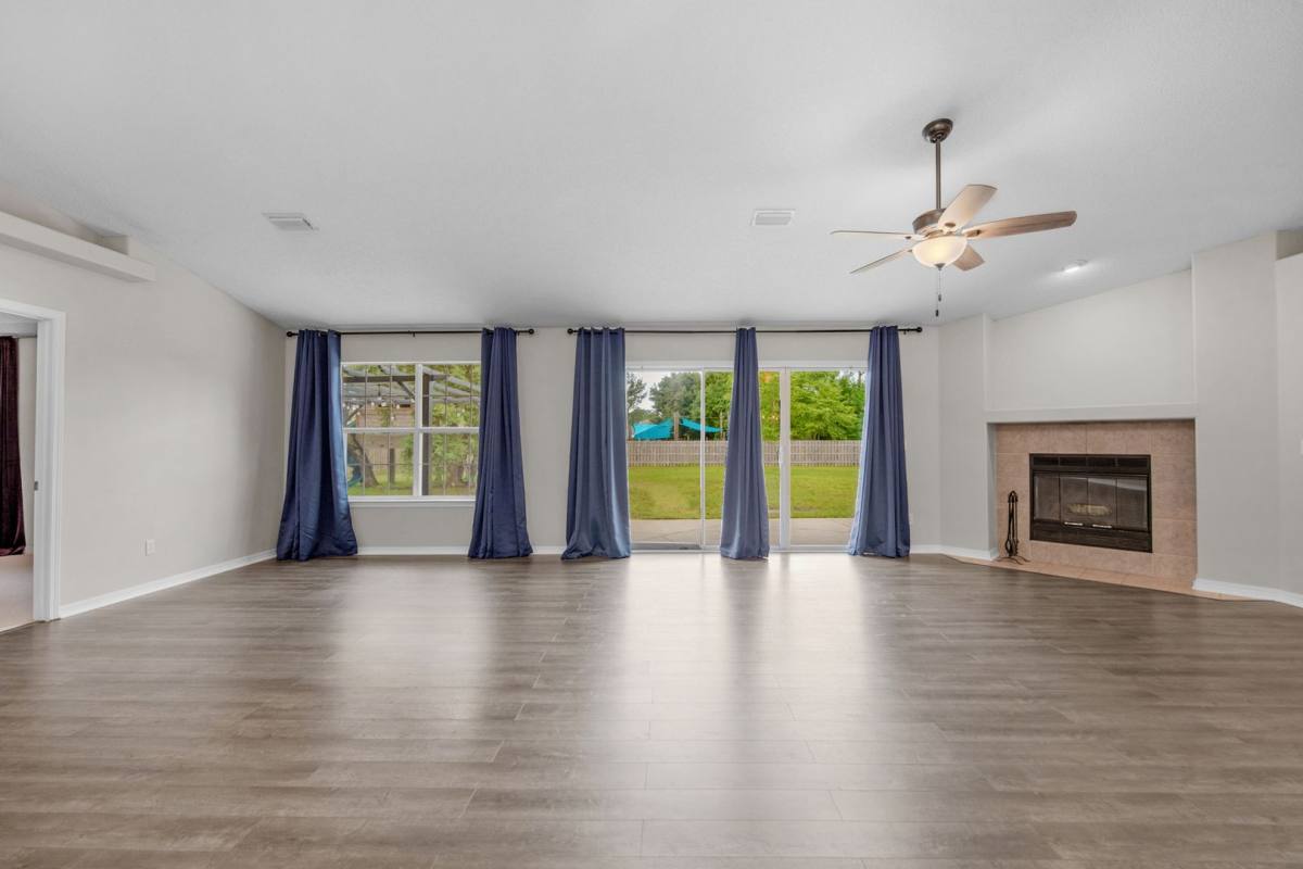House for rent at 2081 Seagrape Dr, Navarre, FL 32566