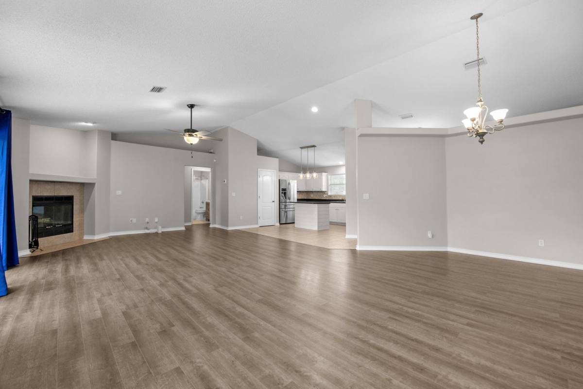 House for rent at 2081 Seagrape Dr, Navarre, FL 32566