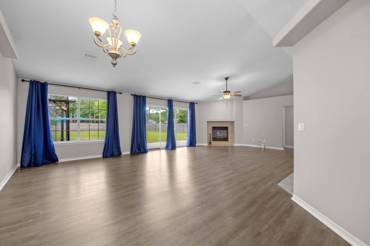 House for rent at 2081 Seagrape Dr, Navarre, FL 32566