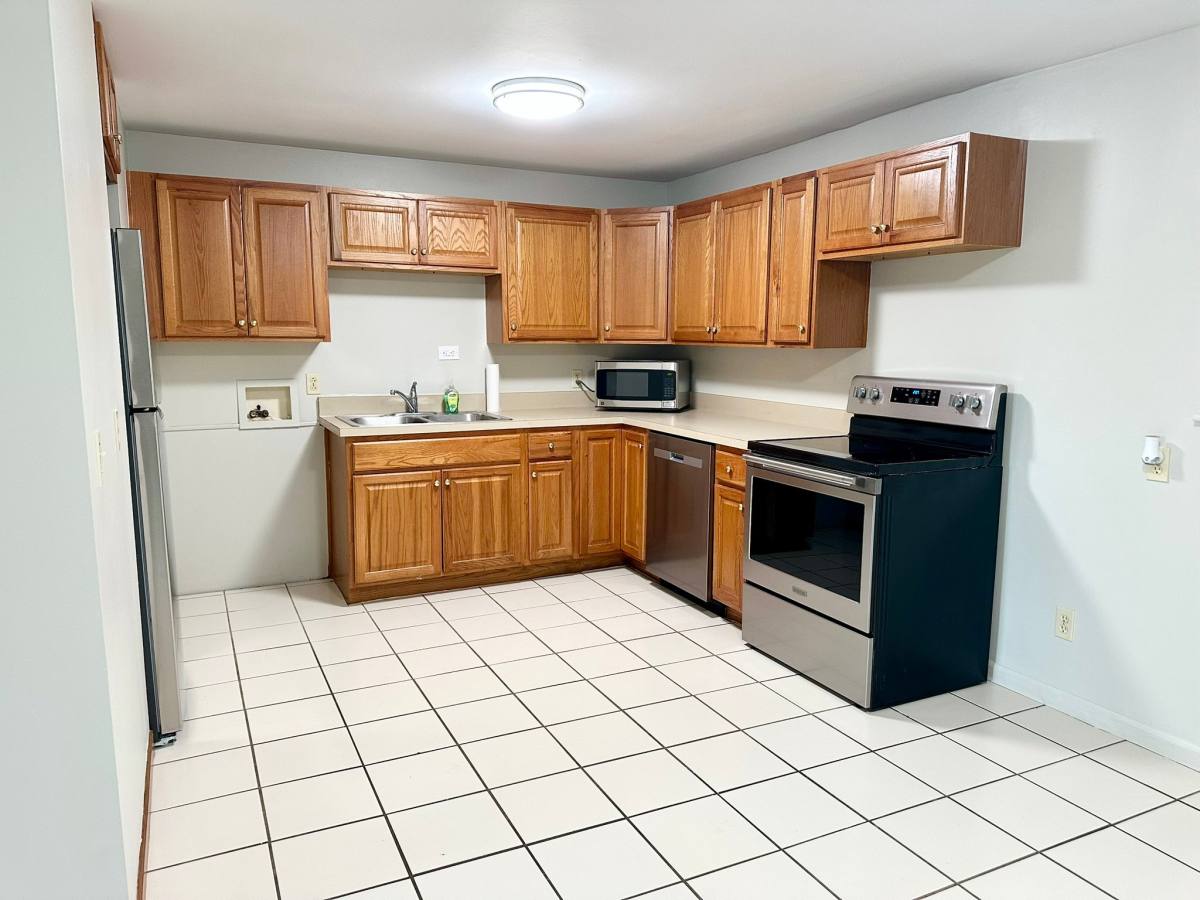 House for rent at 7075 Bartlett Rd, Reynoldsburg, OH 43068