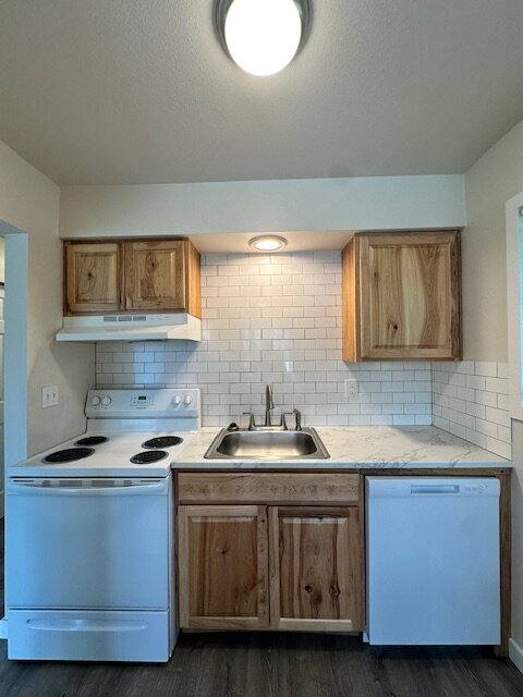 Apartment for rent at 3320 SE 134th Ave #12, Portland, OR 97236