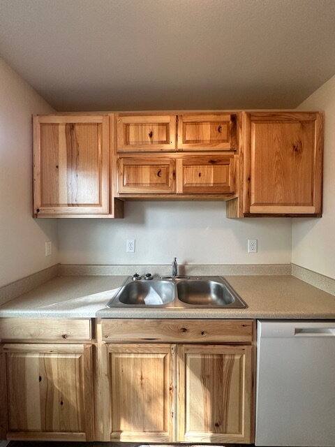 Apartment for rent at 17468 SE Powell Blvd, Portland, OR 97236