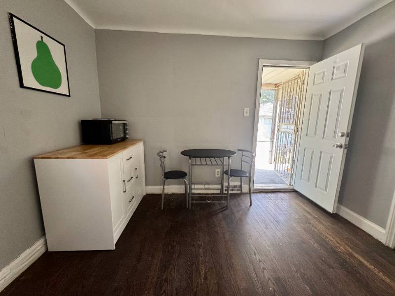 House for rent at 5284 Devonshire Rd #2, Detroit, MI 48224
