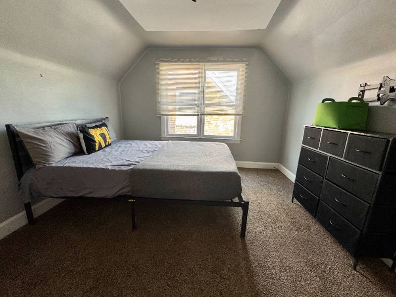 House for rent at 5284 Devonshire Rd #2, Detroit, MI 48224