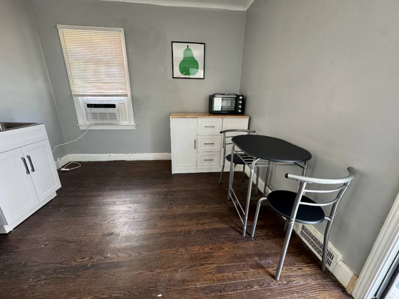 House for rent at 5284 Devonshire Rd #2, Detroit, MI 48224