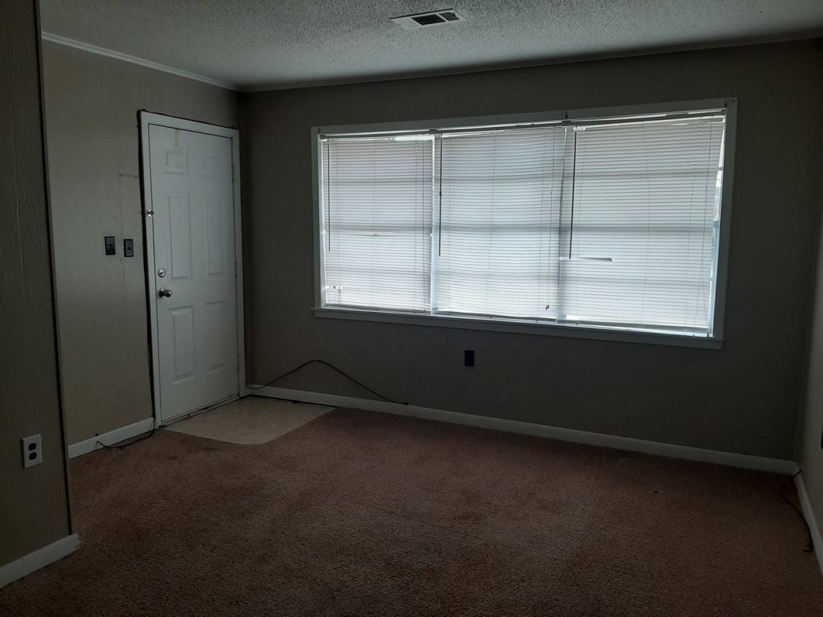 Apartment for rent at 1102 W Booth Rd, Searcy, AR 72143