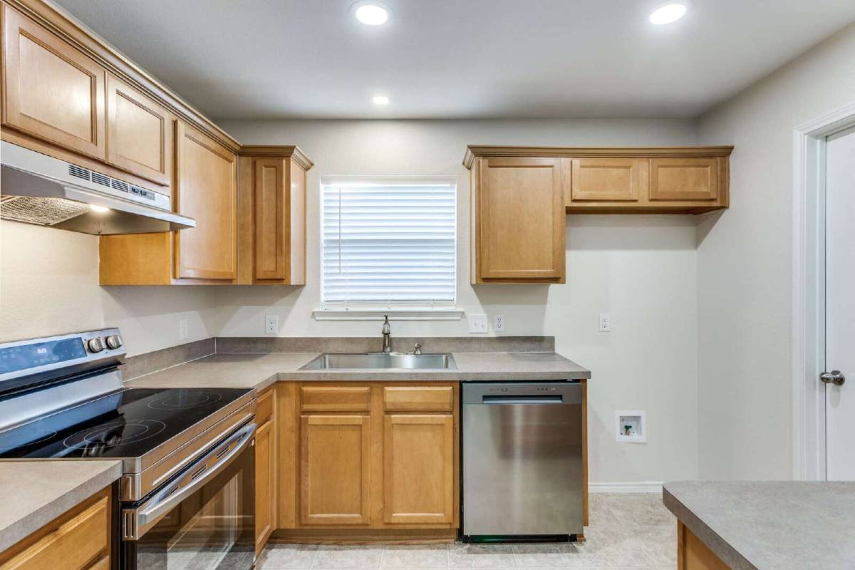 House for rent at 9224 Marilyn Dr, Fort Worth, TX 76108
