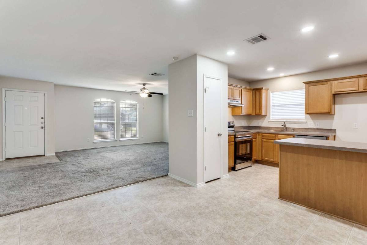House for rent at 9224 Marilyn Dr, Fort Worth, TX 76108