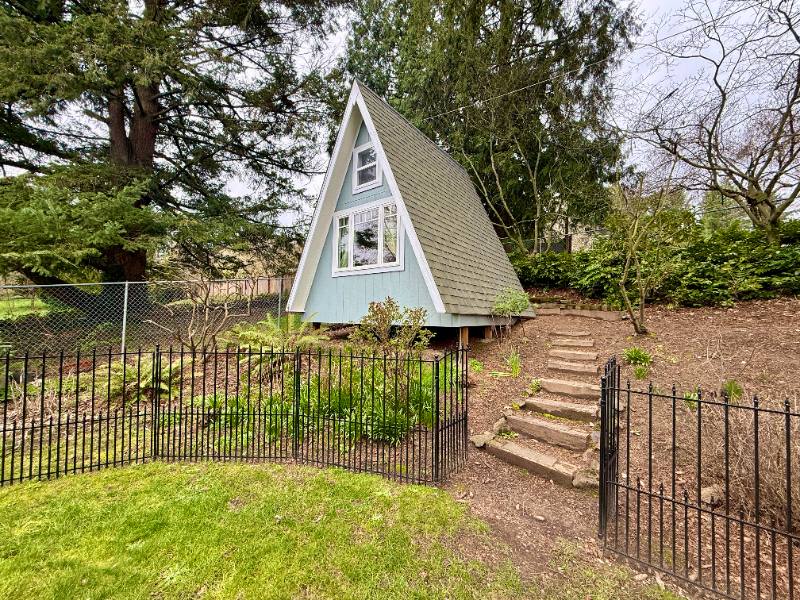 House for rent at 14355 SW 114th Ave, Portland, OR 97224