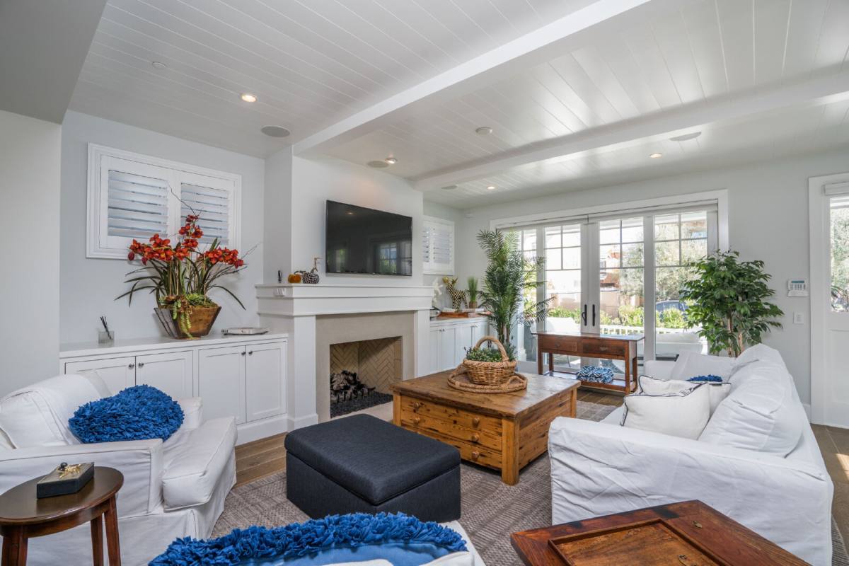 House for rent at 217 Coral Ave, Newport Beach, CA 92662