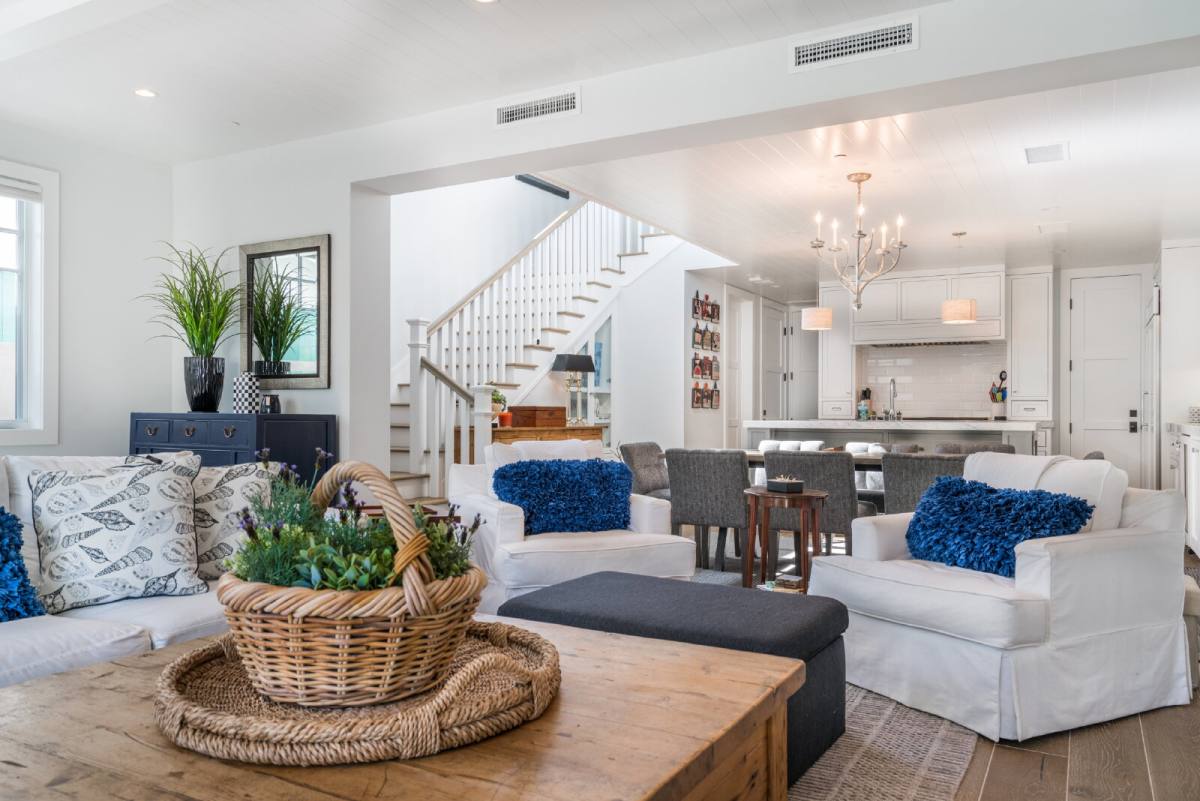 House for rent at 217 Coral Ave, Newport Beach, CA 92662