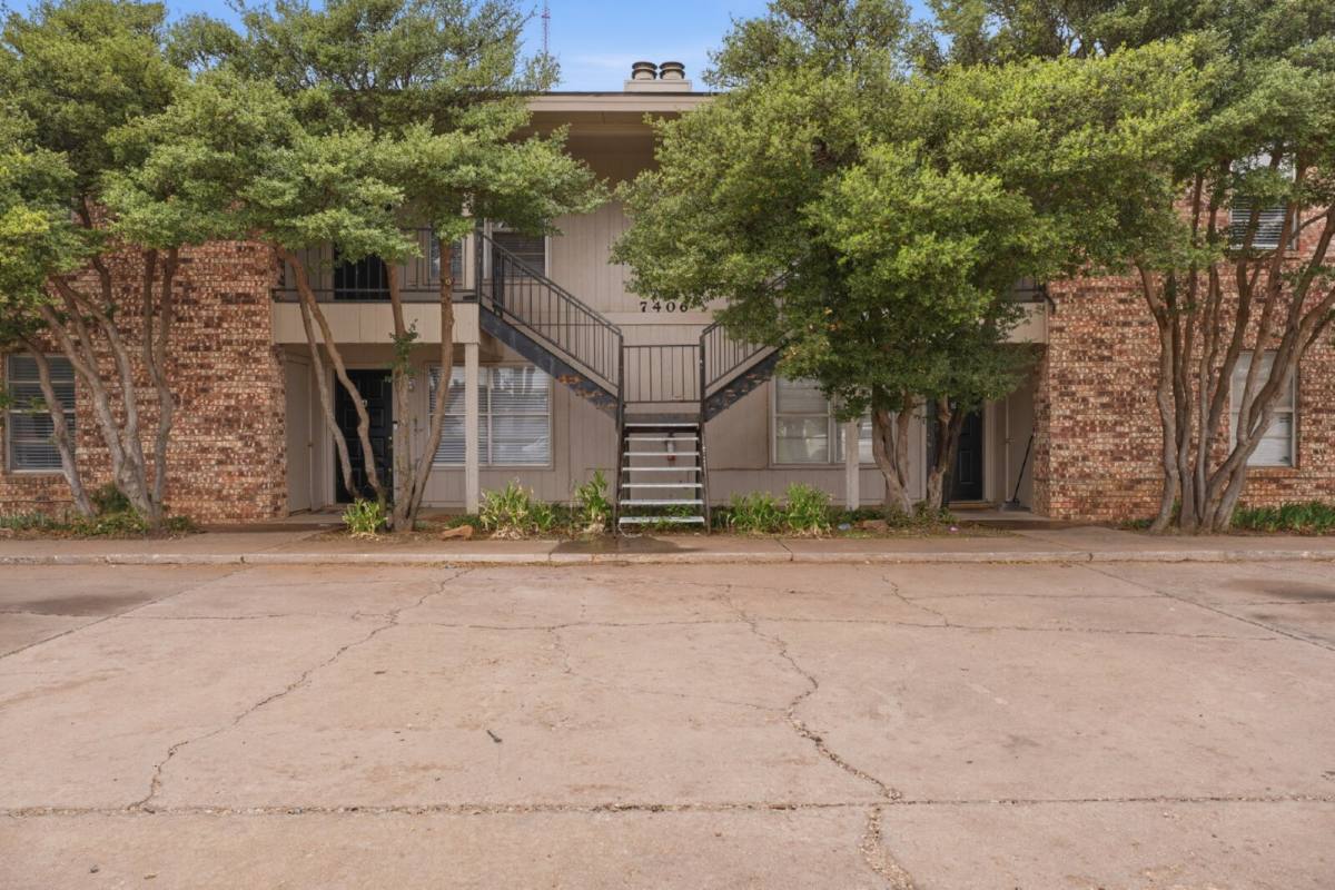 Apartment for rent at 7406 Waco Ave #B, Lubbock, TX 79423