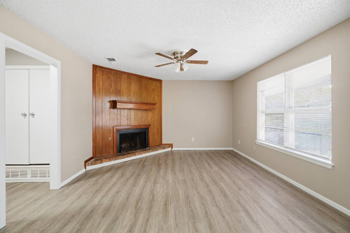 Apartment for rent at 7406 Waco Ave #B, Lubbock, TX 79423