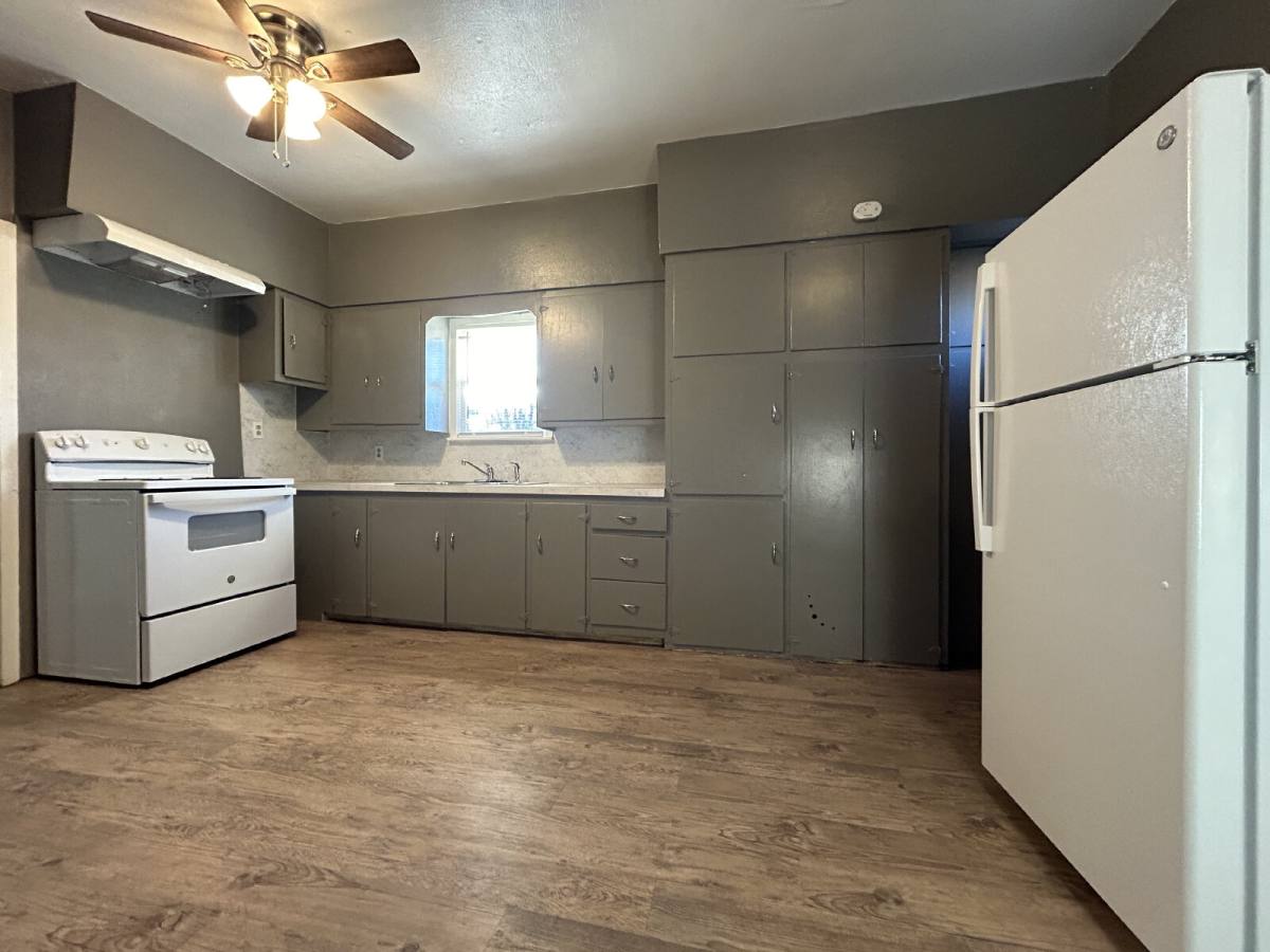 Townhouse for rent at 2006 28th St #B, Lubbock, TX 79411