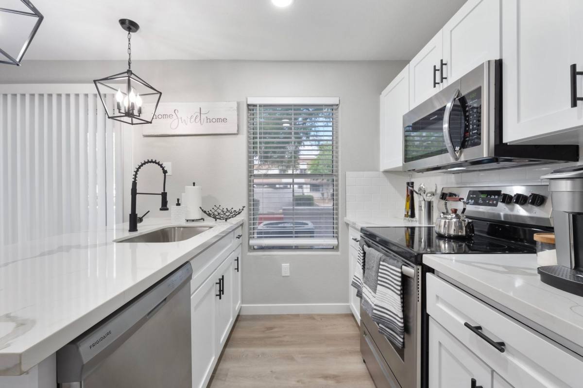 Townhouse for rent at 8930 W Monroe St, Peoria, AZ 85345
