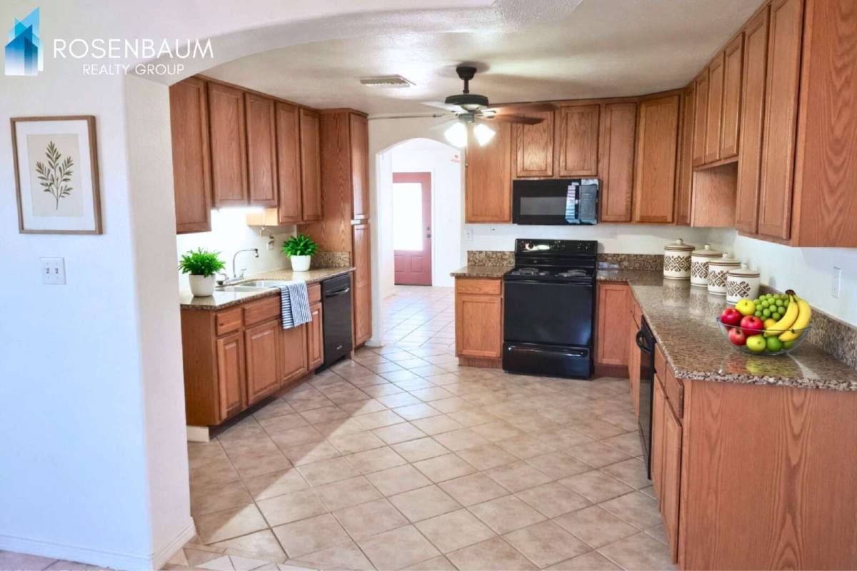 House for rent at 720 E Brenda Dr, Casa Grande, AZ 85122