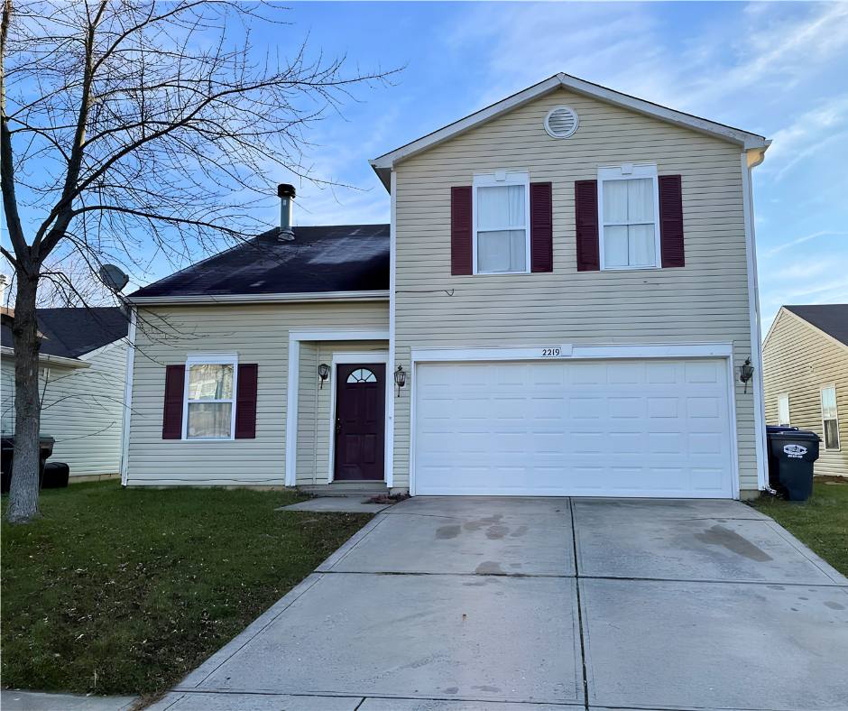 House for rent at 2219 Summer Breeze Way, Greenwood, IN 46143