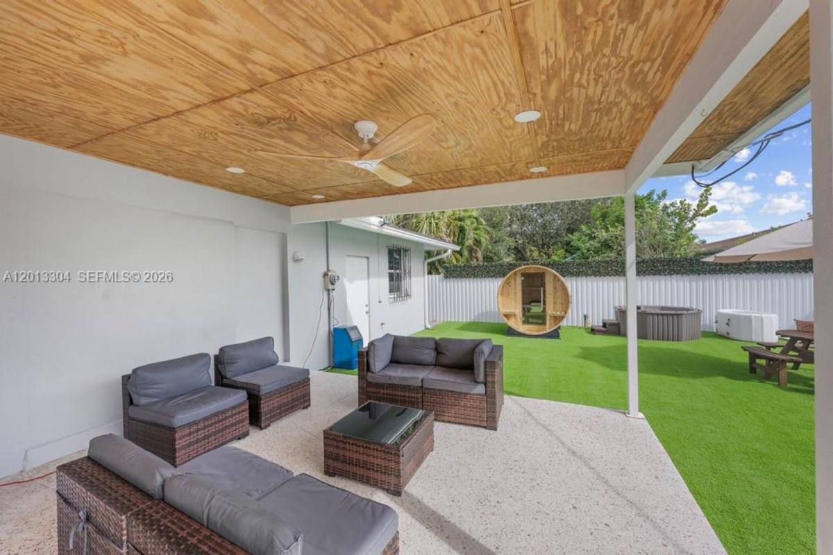 House for rent at 2128 Dock St, West Palm Beach, FL 33401
