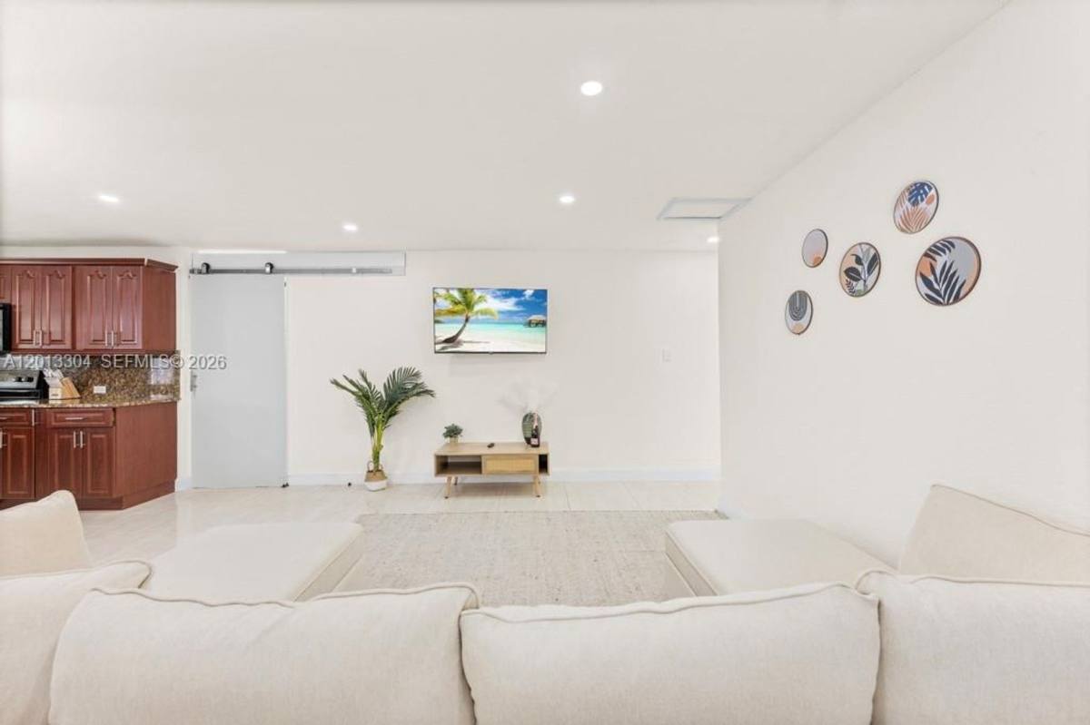 House for rent at 2128 Dock St, West Palm Beach, FL 33401