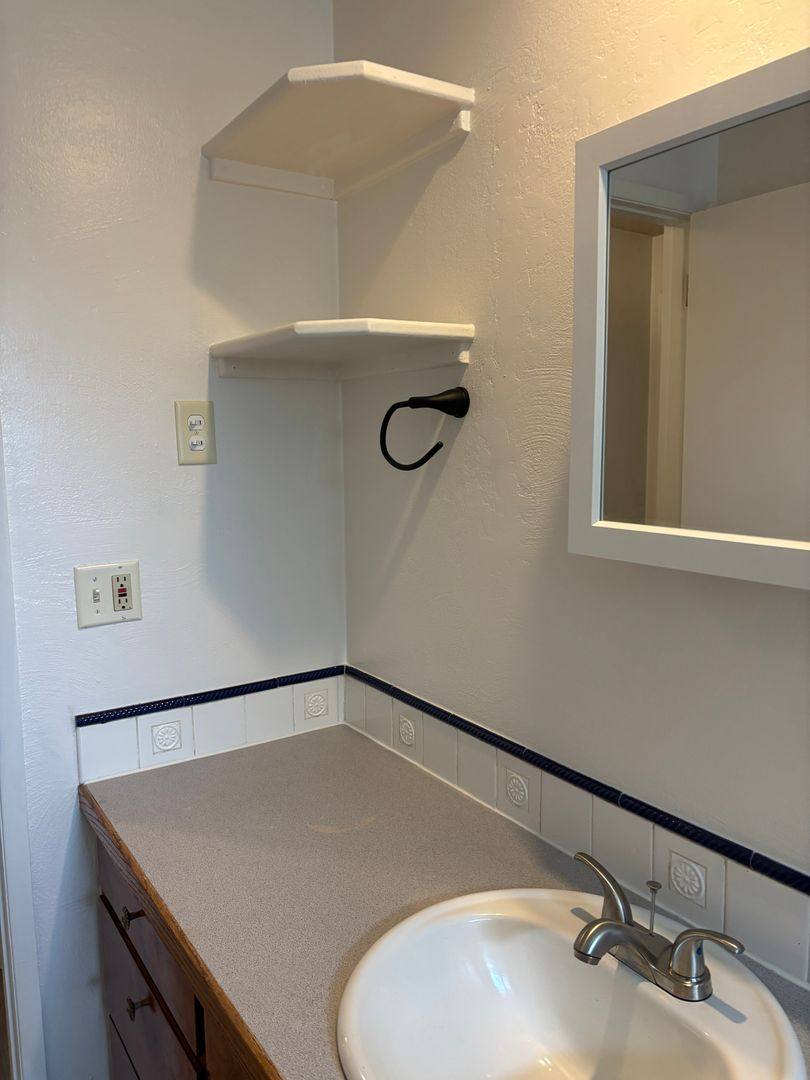 Apartment for rent at 1506-1508 Deborah Rd, Newberg, OR 97132