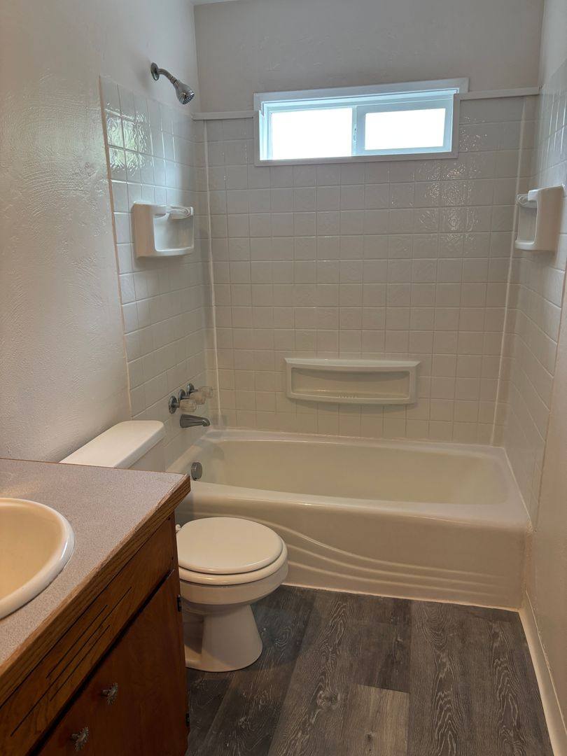 Apartment for rent at 1506-1508 Deborah Rd, Newberg, OR 97132