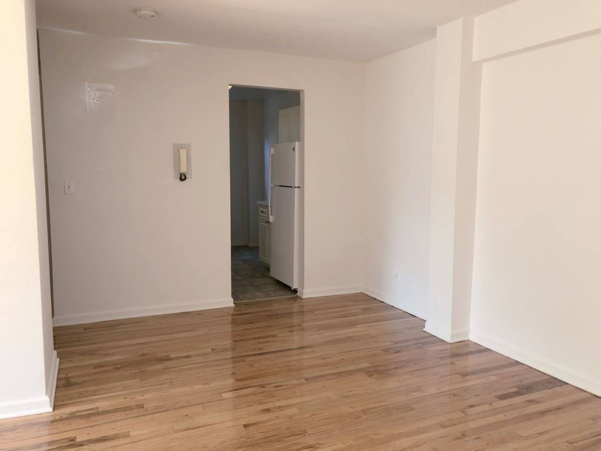 Apartment for rent at 3725 Blackstone Ave, Bronx, NY 10463