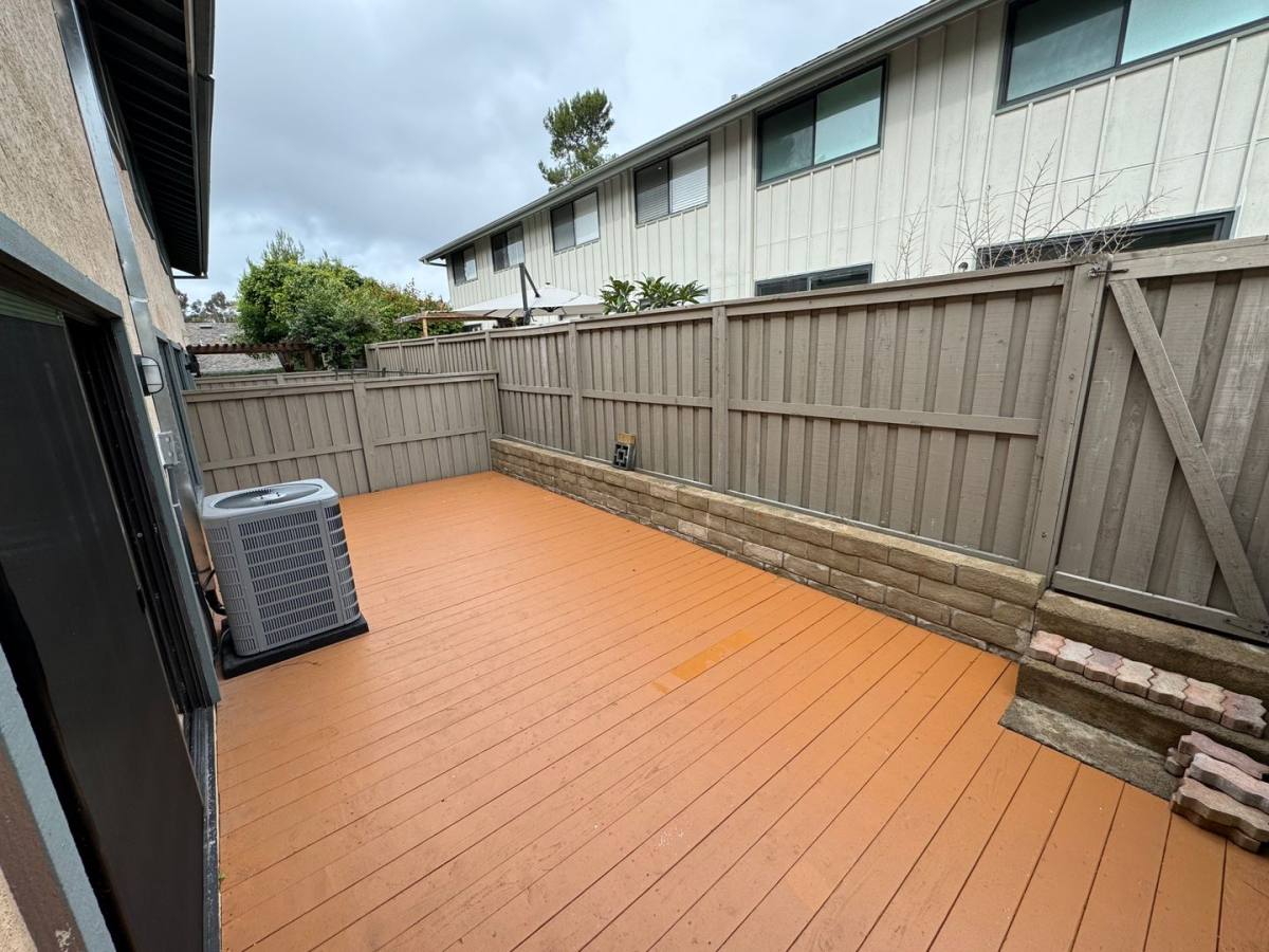 Townhouse for rent at 8230 Caminito Modena, La Jolla, CA 92037
