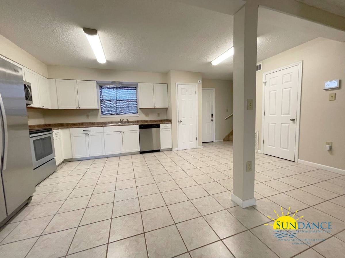 Townhouse for rent at 133 4th Ave, Shalimar, FL 32579