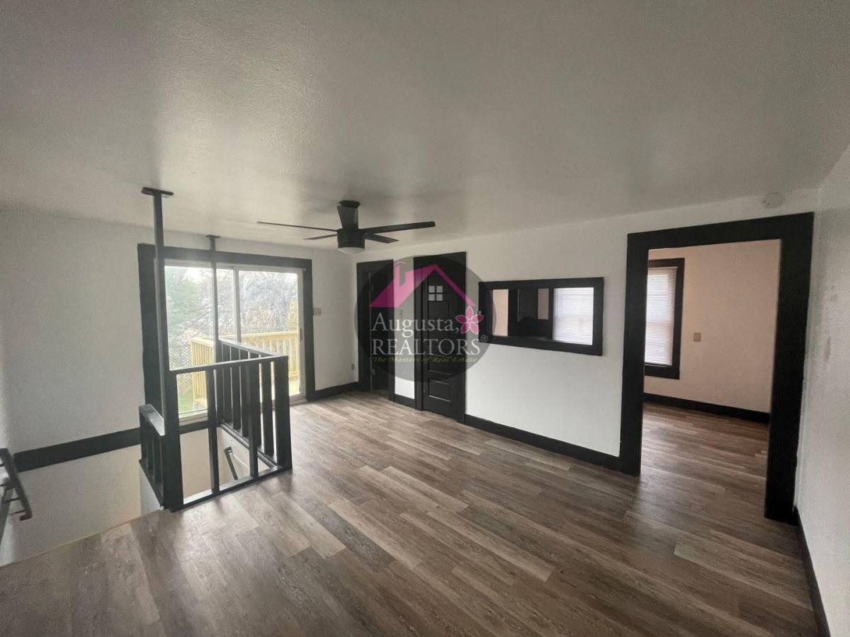 Apartment for rent at 1209 Bawcom, Sweetwater, TX 79556