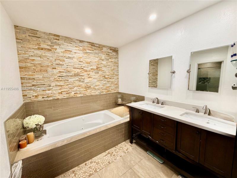 House for rent at 2865 Begonia Way, Hollywood, FL 33026