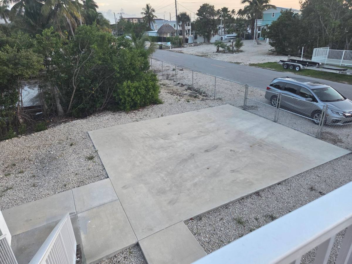 House for rent at 799 Hazel St, Key Largo, FL 33037