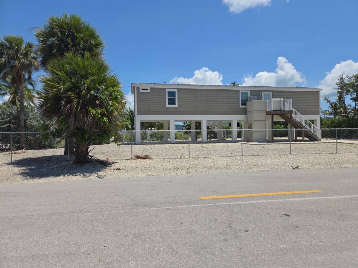 House for rent at 799 Hazel St, Key Largo, FL 33037