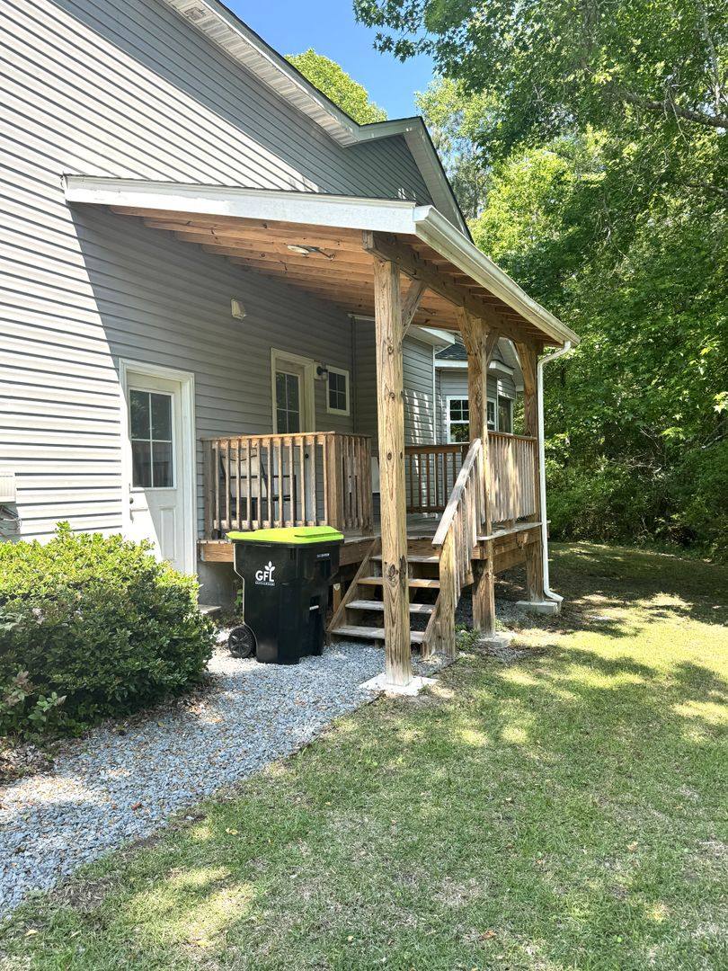 Apartment for rent at 123 Vista Lane, Hampstead, NC 28443