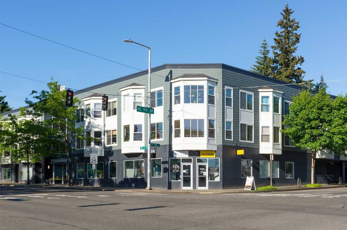 Apartment for rent at 9425 35th Ave NE, Seattle, WA 98115