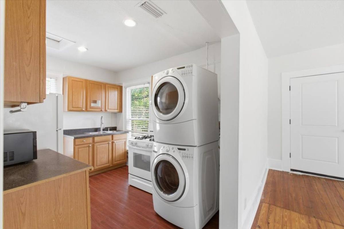 Apartment for rent at 2837 Lydia St, Jacksonville, FL 32205