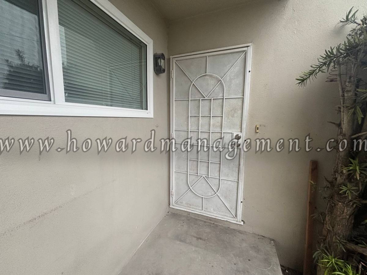 Apartment for rent at 5453 Alvern Circle, Los Angeles, CA 90045