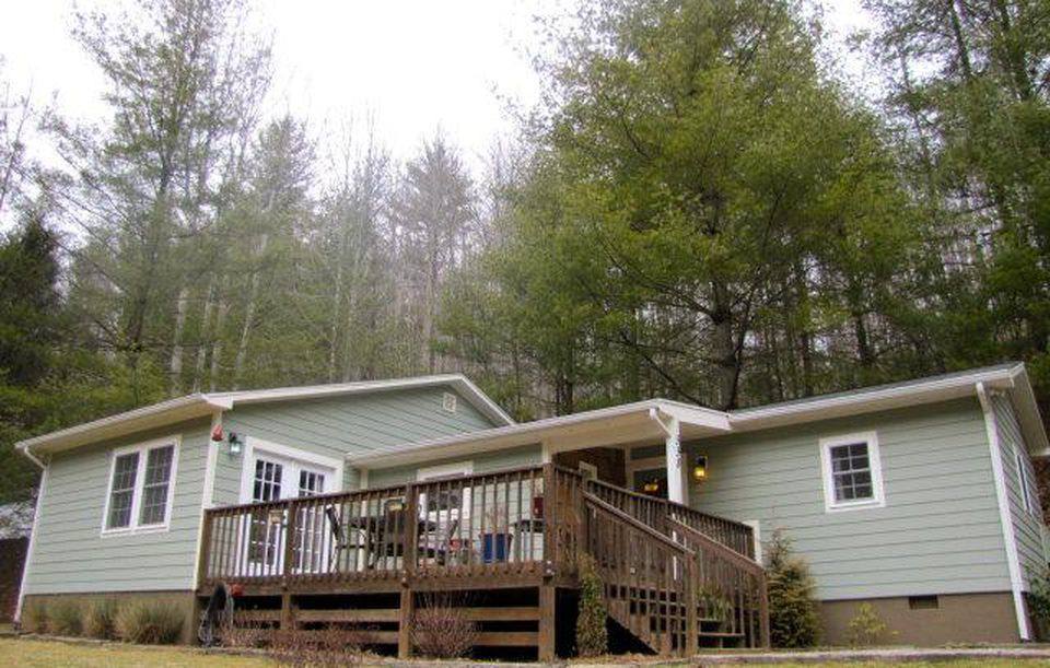 House for rent at 338 Walnut Lane, Vilas, NC 28692