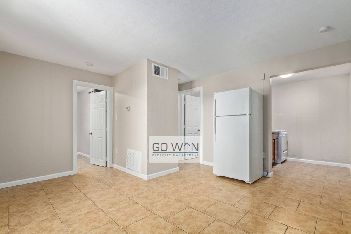 Apartment for rent at 2146 E Taylor St, Phoenix, AZ 85006