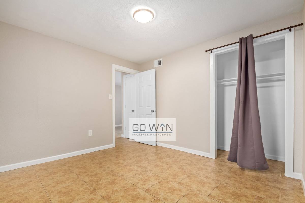 Apartment for rent at 2146 E Taylor St, Phoenix, AZ 85006