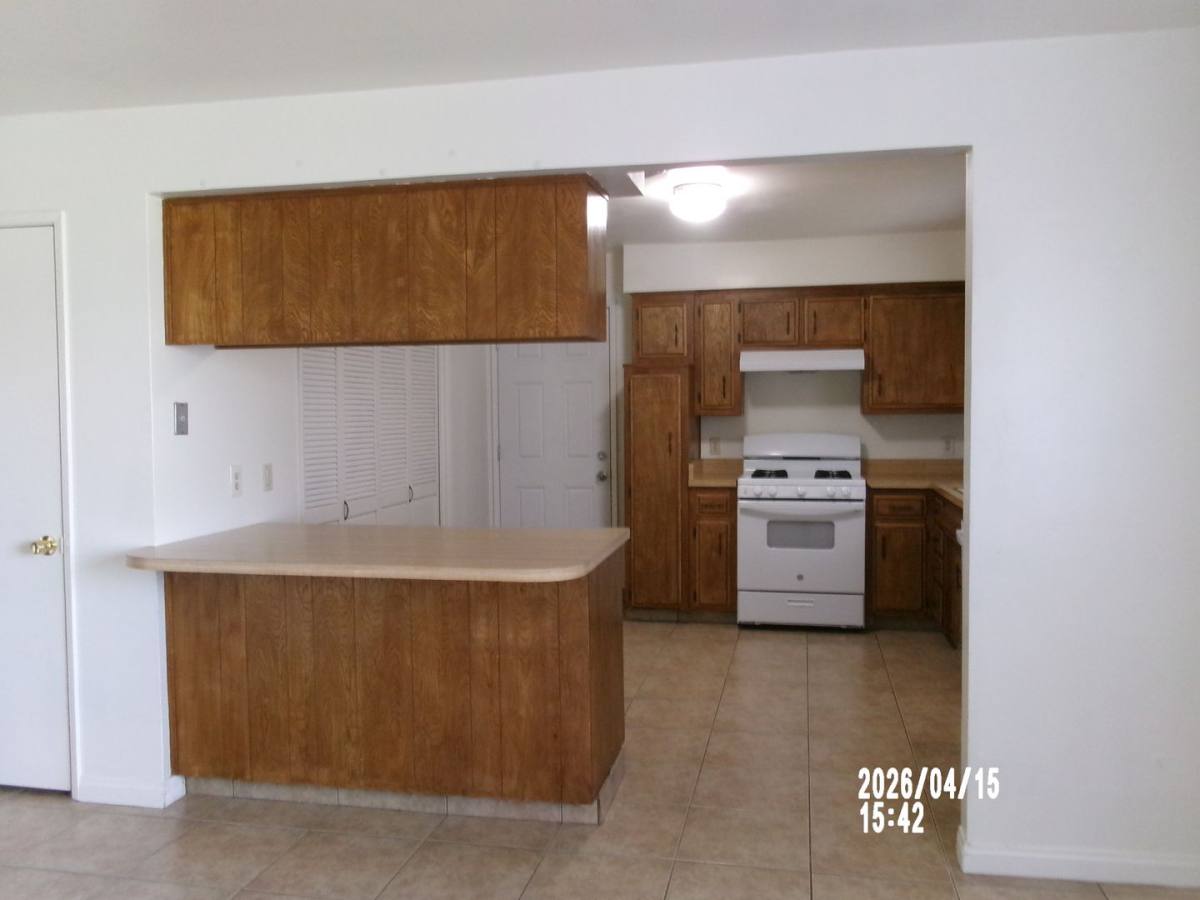 Apartment for rent at 337 W China Grade Loop Units A & B, Bakersfield, CA 93308