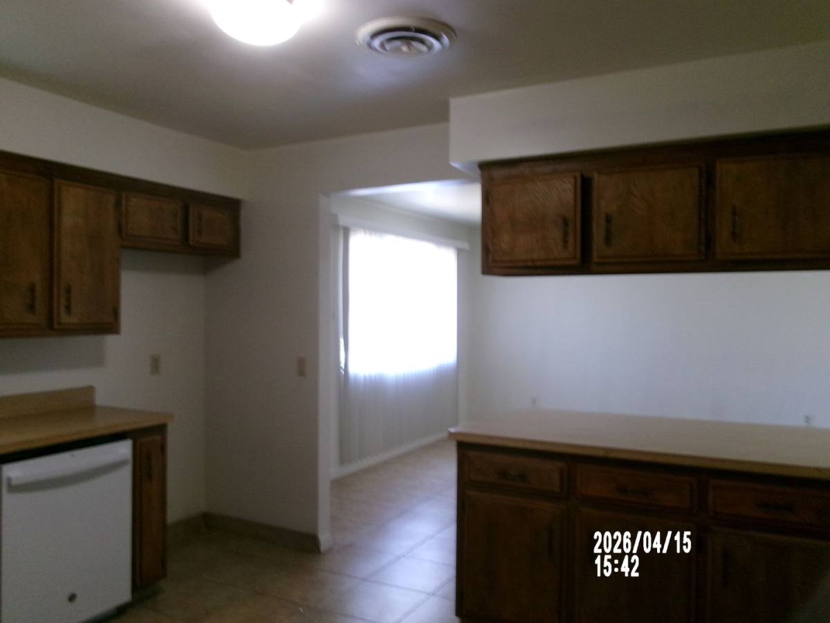 Apartment for rent at 337 W China Grade Loop Units A & B, Bakersfield, CA 93308