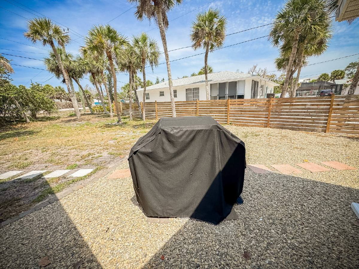 House for rent at 2825 N Beach Rd, Englewood, FL 34223