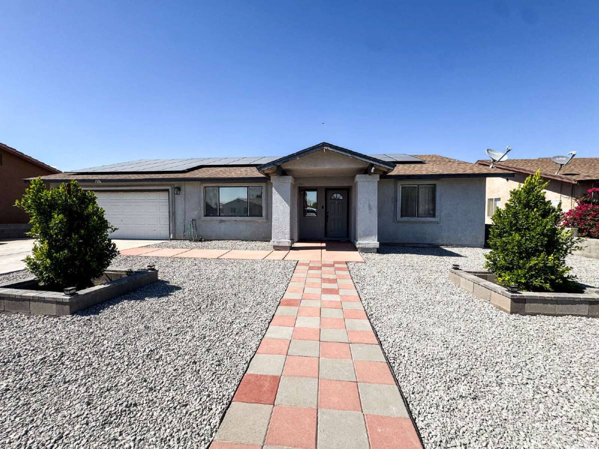 House for rent at 7176 E 26th Place, Yuma, AZ 85365