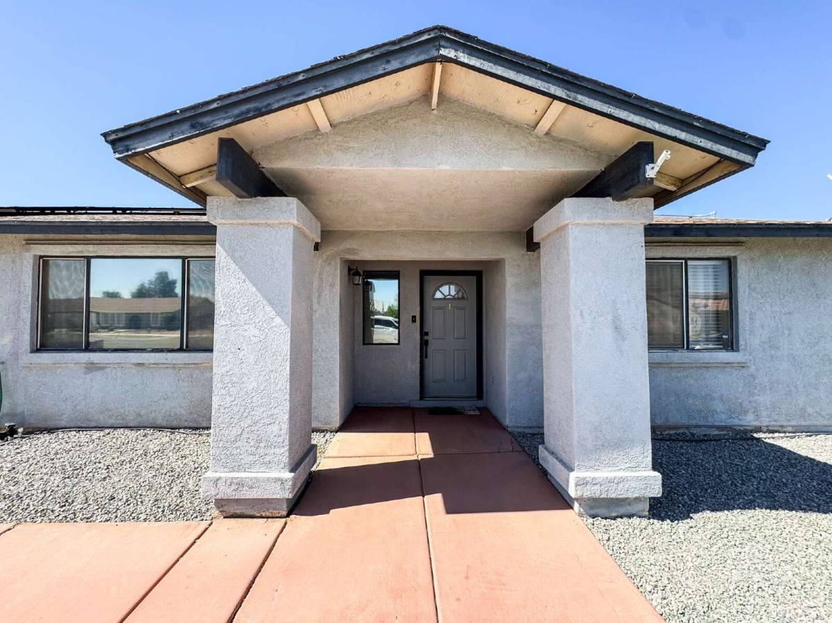 House for rent at 7176 E 26th Place, Yuma, AZ 85365