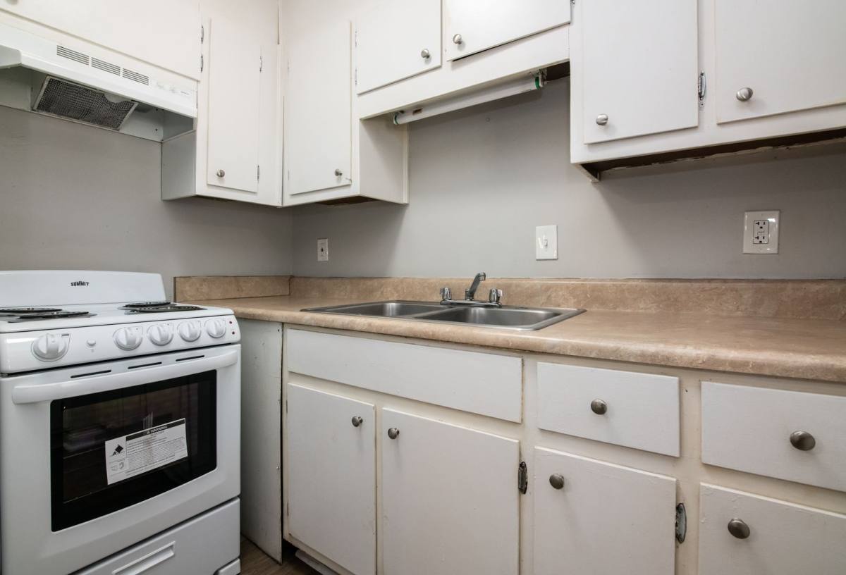 Apartment for rent at 1906 18th Place N, Birmingham, AL 35234