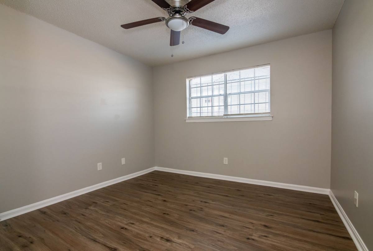 Apartment for rent at 1906 18th Place N, Birmingham, AL 35234