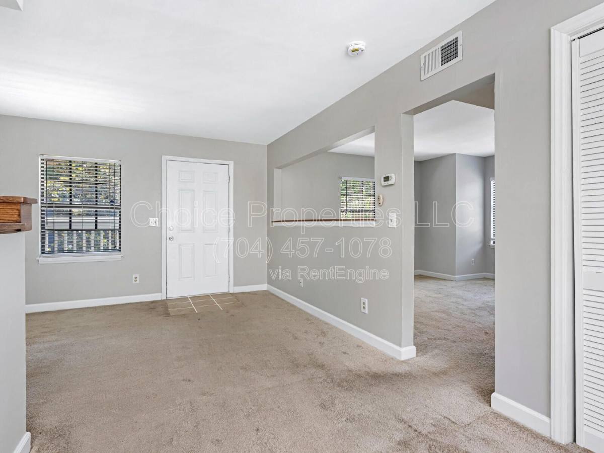 Apartment for rent at 406 W 9th St #203, Charlotte, NC 28202