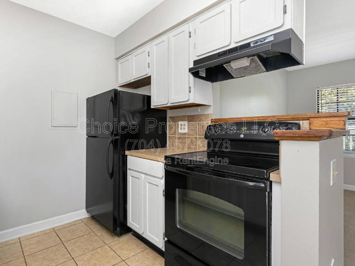 Apartment for rent at 406 W 9th St #203, Charlotte, NC 28202