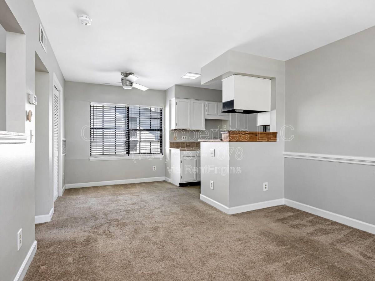 Apartment for rent at 406 W 9th St #203, Charlotte, NC 28202